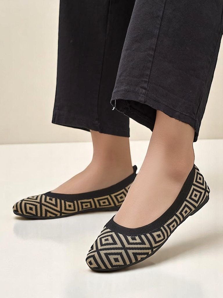 Royalfashion Fabric women’s ballet flats with a geometric print Metric
