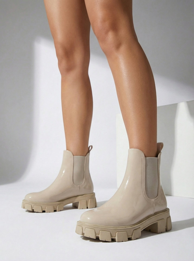Royalfashion Calista Weide Ankle Boots