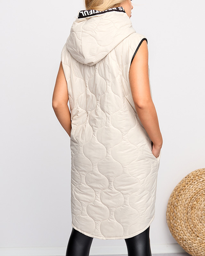 Бежевый длинный стеганый жилет с принтом