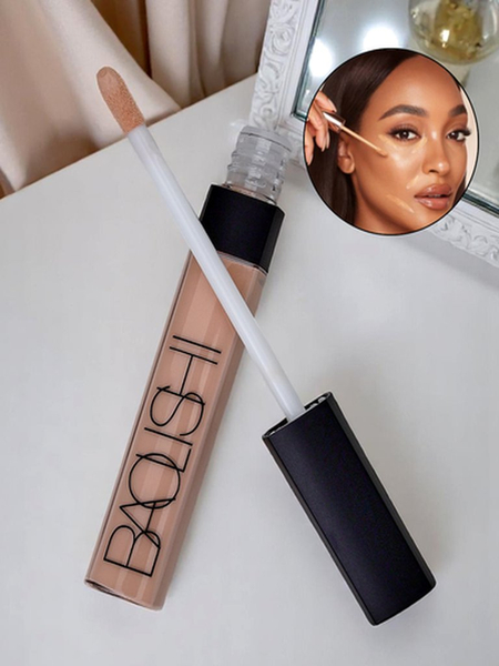 Face concealer in the shade Fair