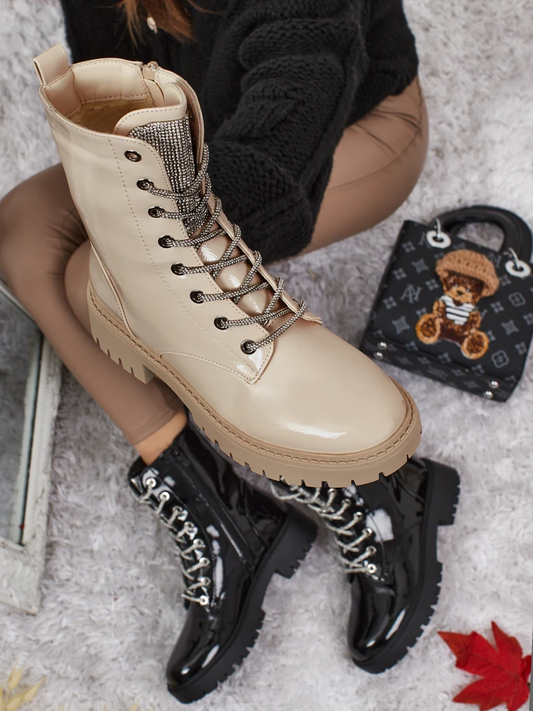 Fjorra Women's Patent Lace-up Ankle Boots