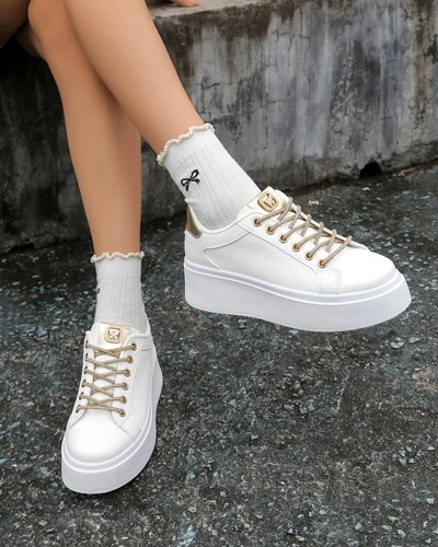 Royalfashion Women's sporty sneakers with decorative laces Eone