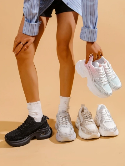 Женские спортивные кроссовки Royalfashion с камнями Bloss