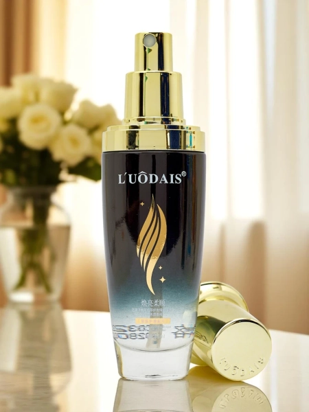 Mitrinoša un izgaismojoša matu eļļa