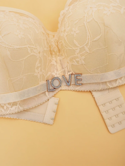 Royalfashion Women's padded bra with lace