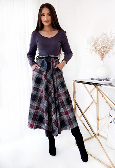 Royalfashion Women's gray and red long plaid skirt