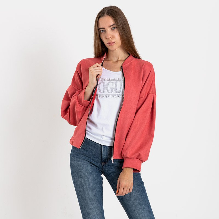 Розовая женская куртка