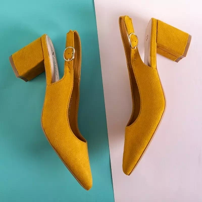 OUTLET Mustard women's sandals on the Siofra post - Footwear