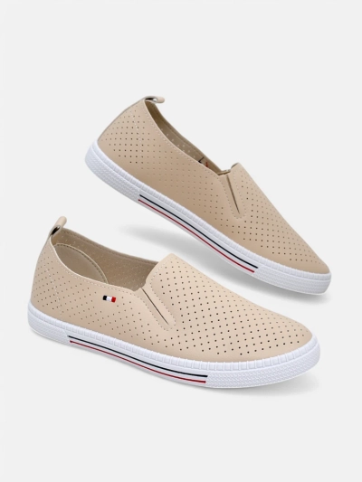 Royalfashion Perforated women's slip-on shoes Vielles