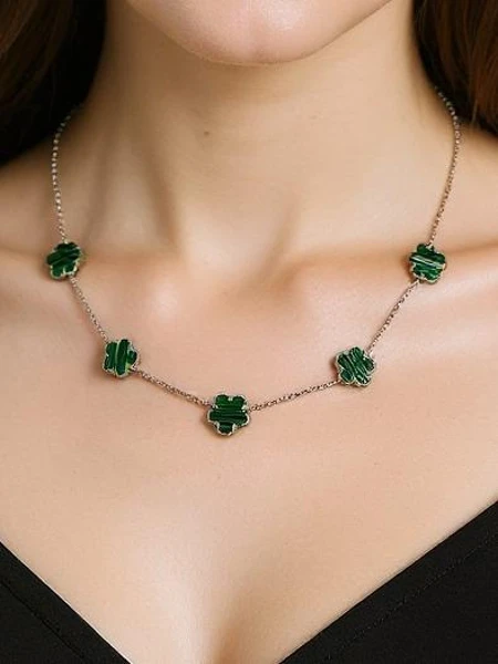 Aurelia Clavis mother-of-pearl necklace in a gold setting