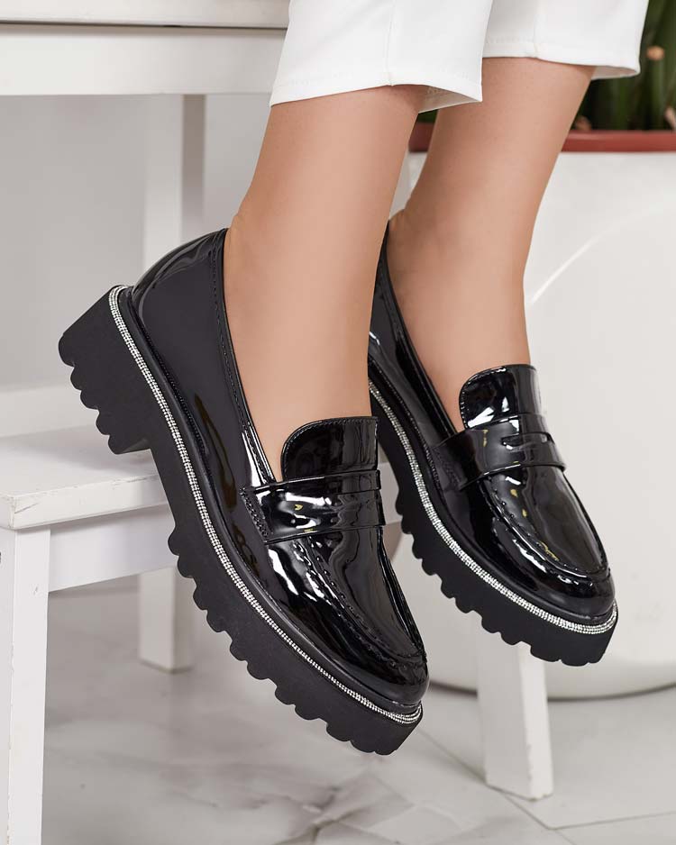 Royalfashion Женские лакированные мокасины Deru