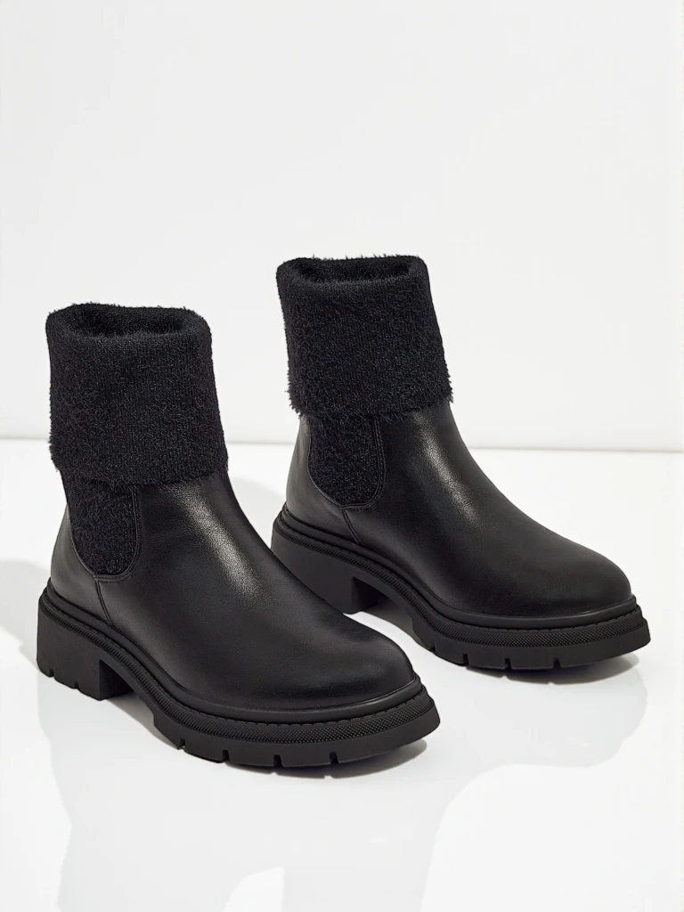 Women's Eco-Leather Ankle Boots with Fur Kesy