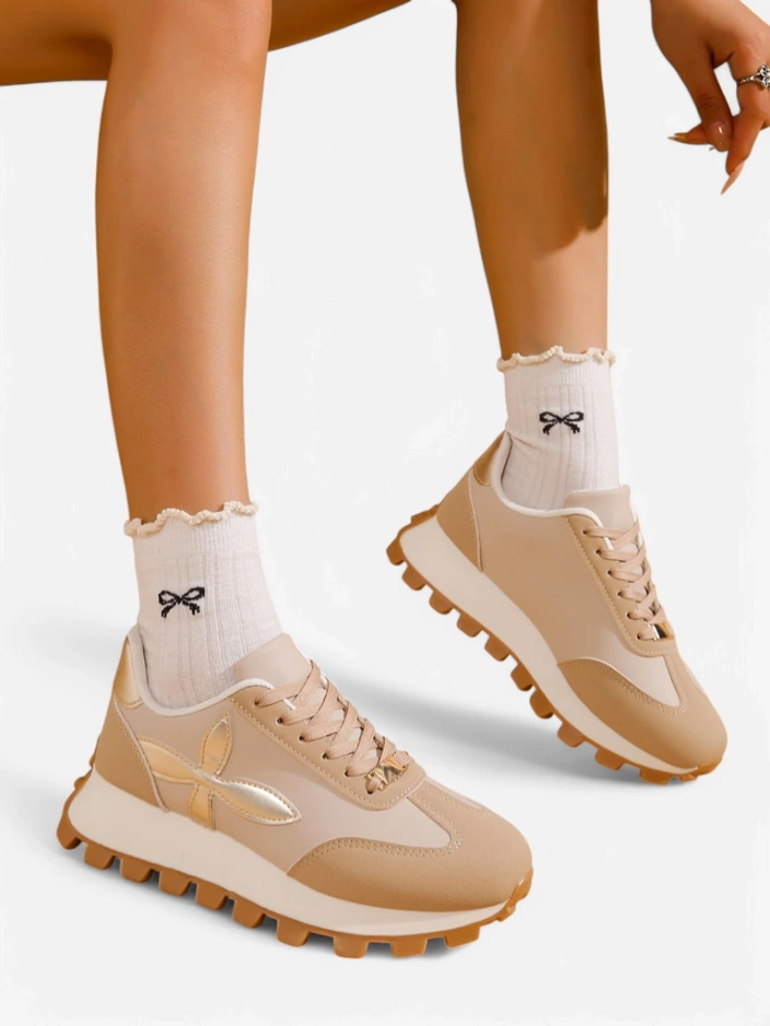 Женские спортивные кроссовки Royalfashion на толстой подошве Aloqa