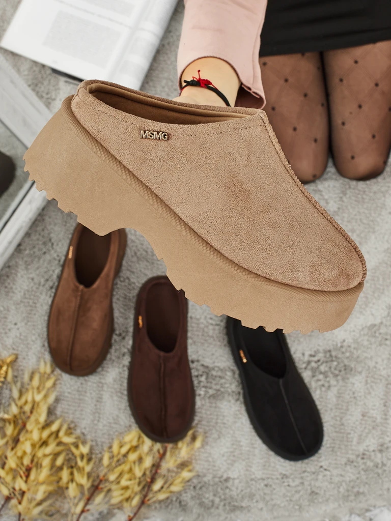 Lühikesed naiste karusnahast saapad Calindra