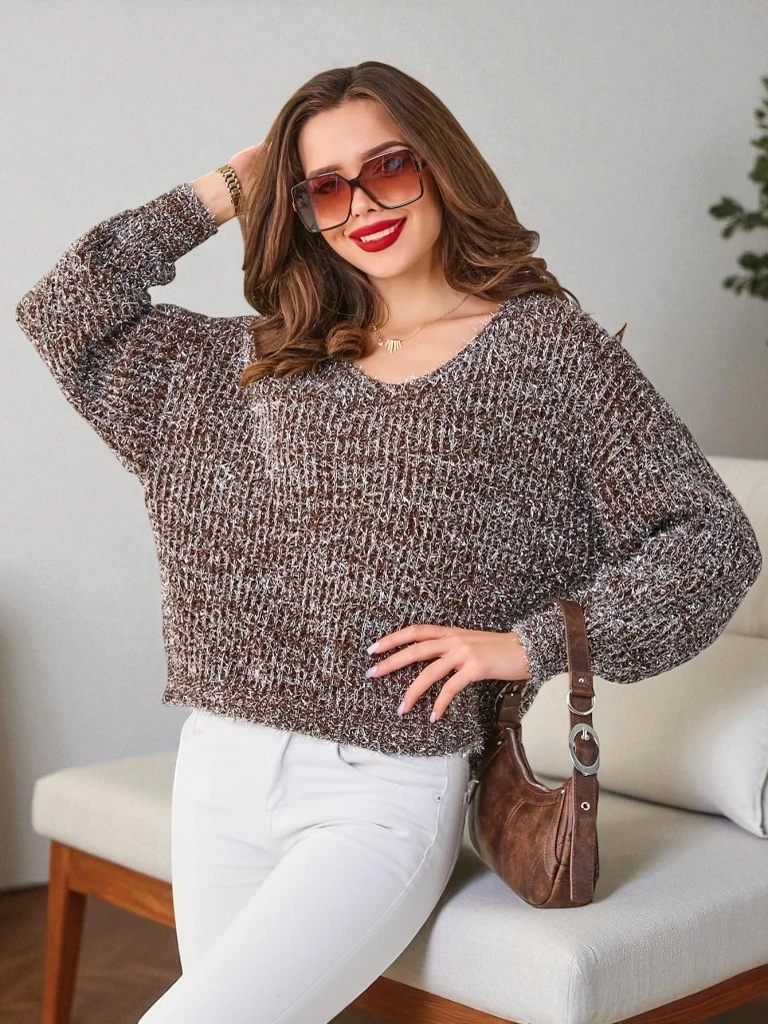 Royalfashion Sieviešu džemperis ar spīdīgu diegu