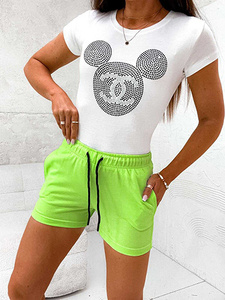 тёмно-зелёный