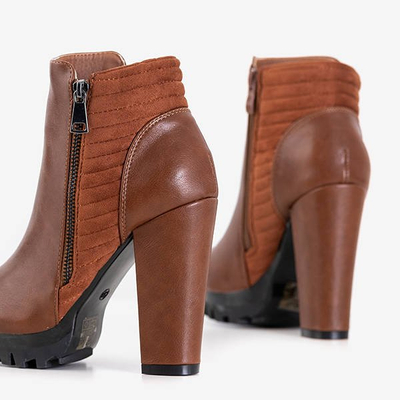 Women's ankle boots with a decorative camel zipper Santiago - Footwear