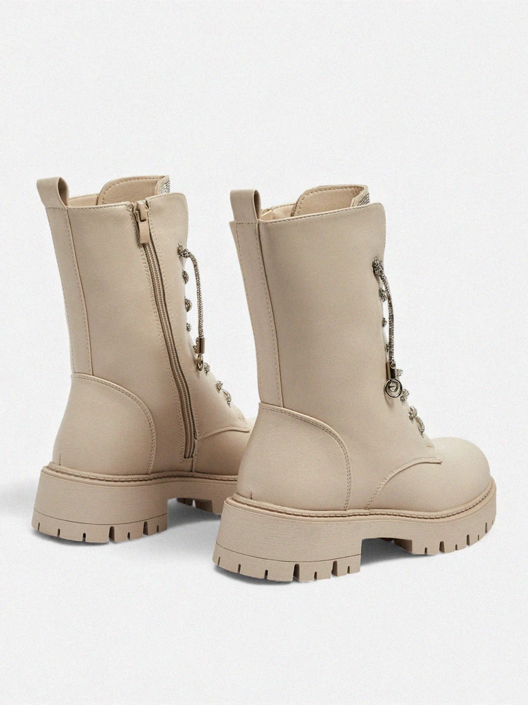 Eko usnjeni ženski gležnarji s vezalkami Farly