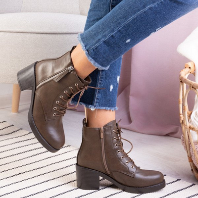 Brown ankle boots on a higher post Fanilla - Footwear