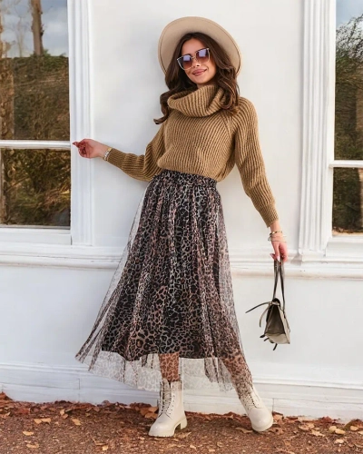 Royalfashion Modelis ar kroni sievietēm ar tule