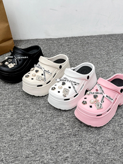 Royalfashion Sieviešu gumijas čībiņas ar rotājumiem Dellos