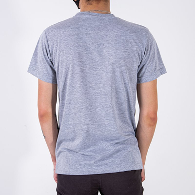 Vīriešu pelēks kokvilnas t-krekls ar apdruku - Apģērbs