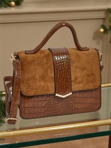 коричневый