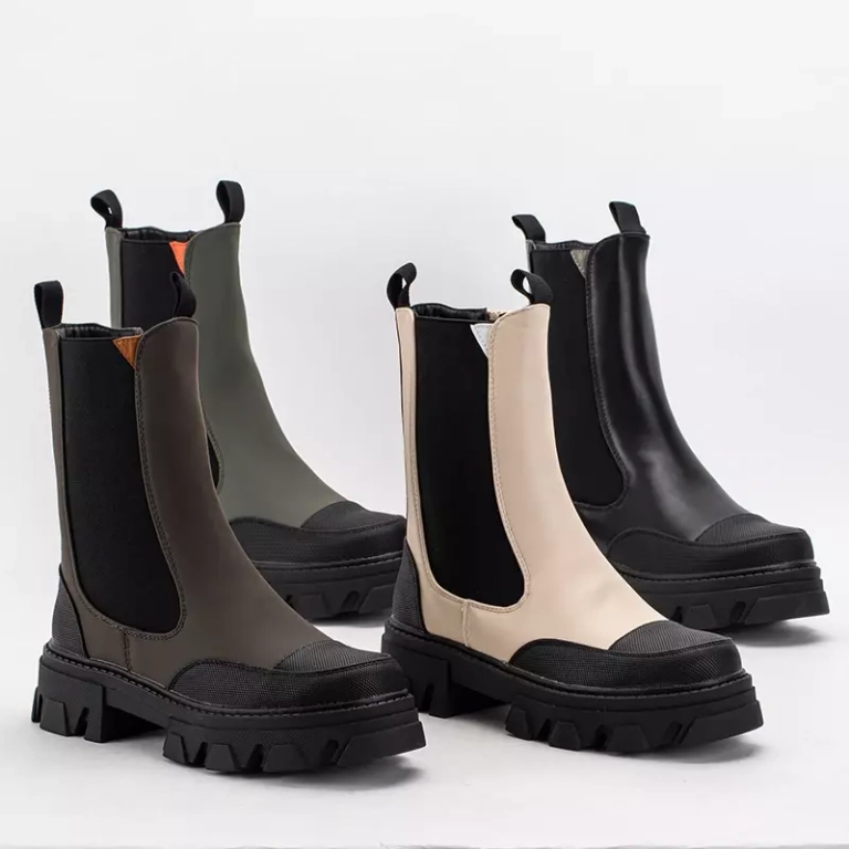 OUTLET Black women's boots on a massive Rosidi sole - Footwear