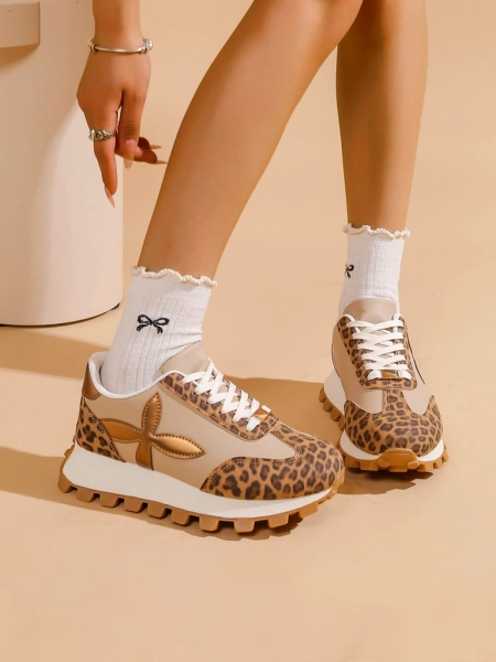 Royalfashion Women's sporty sneakers on a thicker sole Aloqa