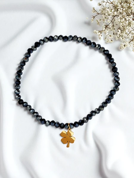Royalfashion Women's bracelet with a clover pendant