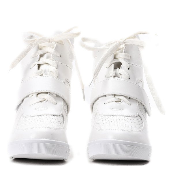 Białe sneakersy na koturnie Ellne- Obuwie