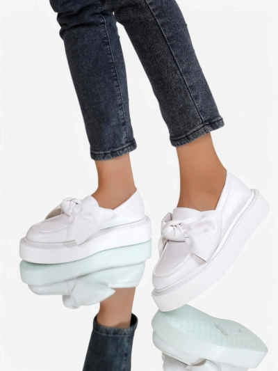 Royalfashion Elegant women's moccasins with a bow Ortto