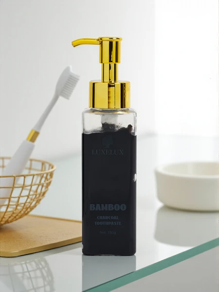 LUXELUX Wybielająca pasta do zębów z tauryną i aktywnym węglem law