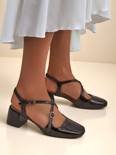 Royalfashion Sieviešu kurpītes ar zemu papēdi un dekoratīvām siksniņām Lollita