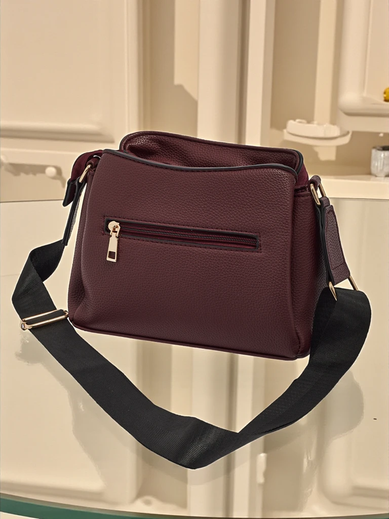 Lav: Mała damska torebka z eko skóry Novaria