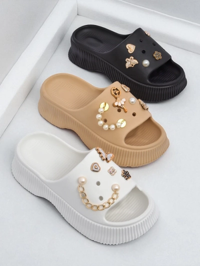 Royalfashion Women’s rubber sandals with embellishments Slash Glam