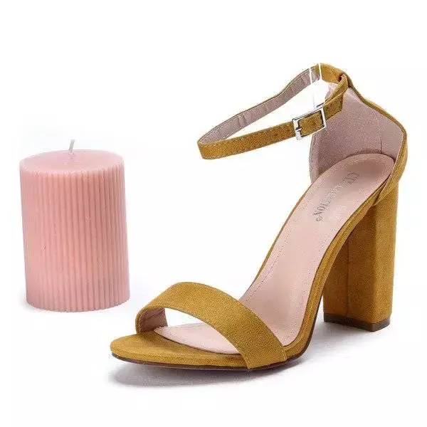 OUTLET Yellow sandals on the post Annie - Footwear