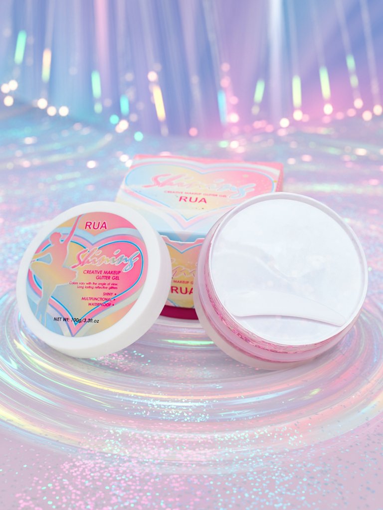 Glitter gel for face decoration in pink color