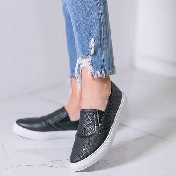 Czarne tenisówki slip on a'la skóra węża Paige - Obuwie