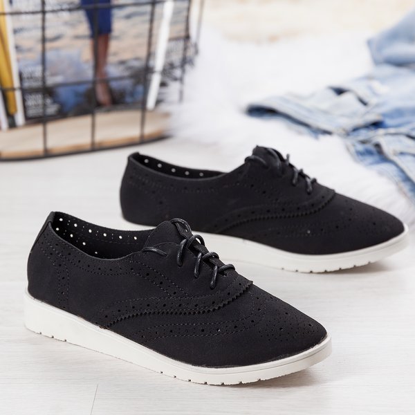 Black shoes on Malasia platform - Footwear 1