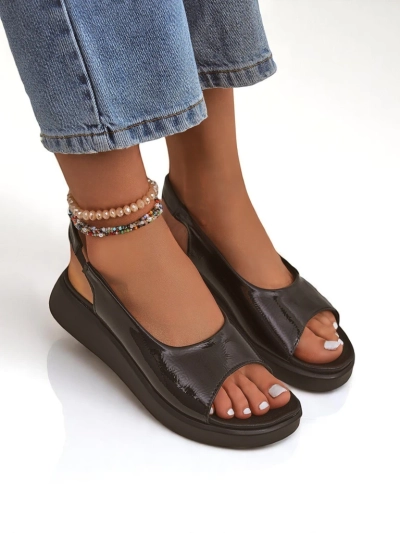 Royalfashion Women's Luna Shines sandals on a thick sole