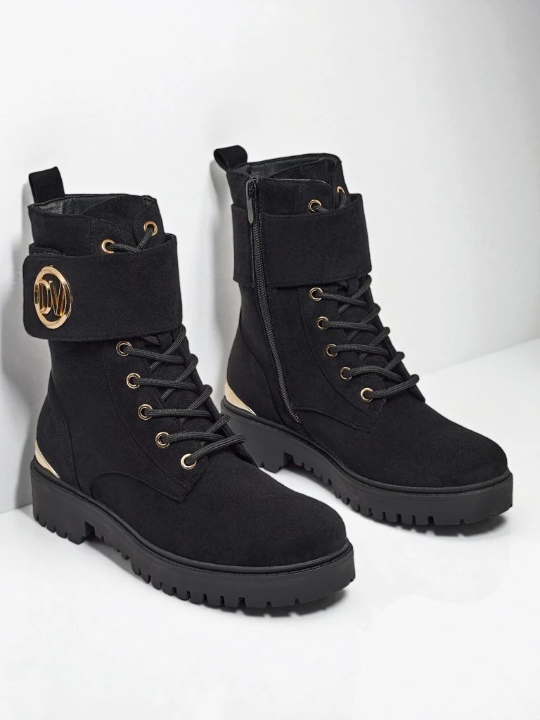 Naiste kaunistustega töösaapad Lorice