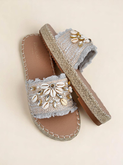 Royalfashion Perseida women's sandals silver with shells on a flat sole