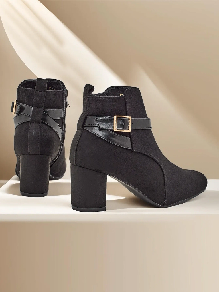 Женские сапоги Royalfashion на посту Eloron