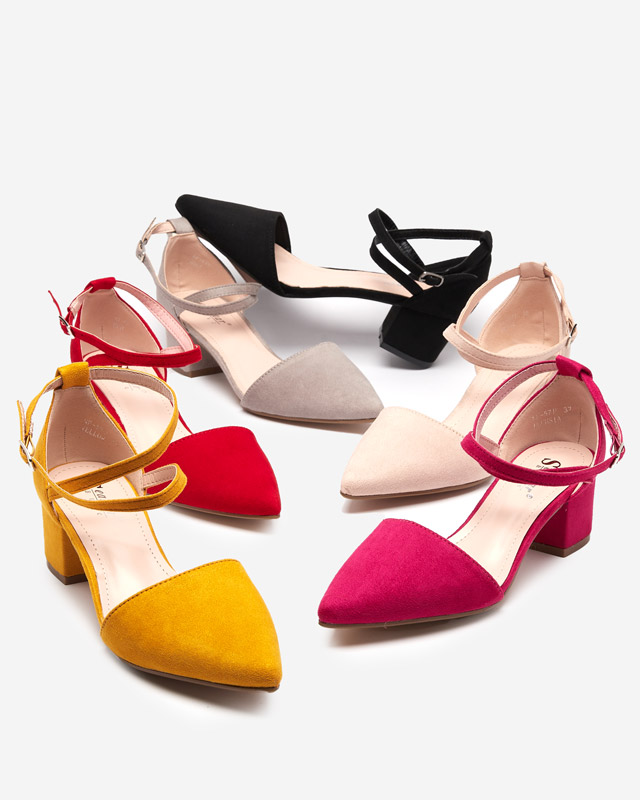 Women's red sandals on a post Crisco - Footwear