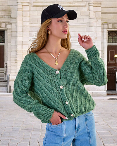 Royalfashion Women's knitted sweater with buttons