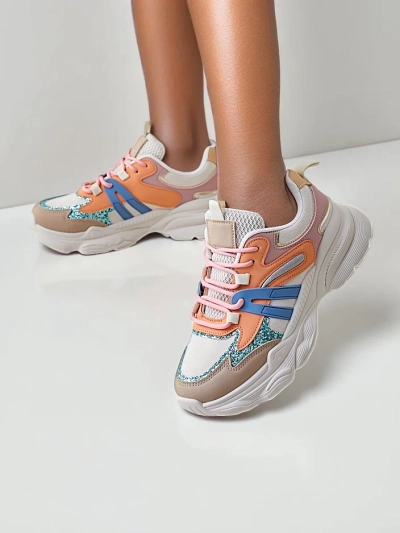 Royalfashion sieviešu sporta kedas uz biezākas zoles Aimo