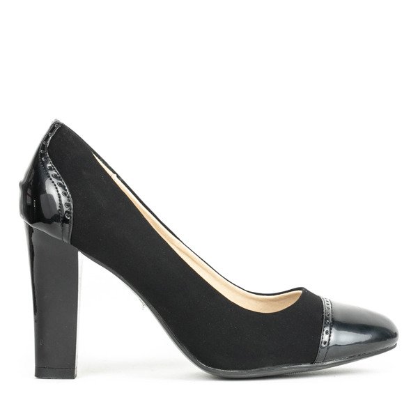 Black pumps on the Jacinta post - Footwear