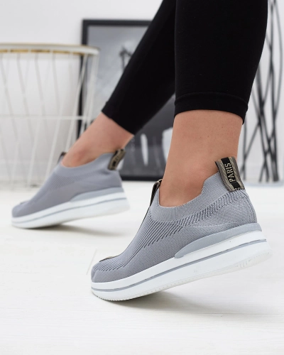 Sieviešu sporta apavi ar pelēkiem uzrakstiem Cerppa- Footwear