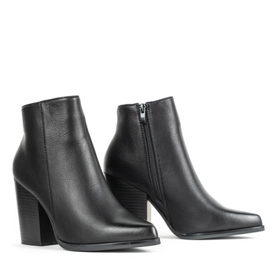 Black ankle boots on the post Shani - Shoes